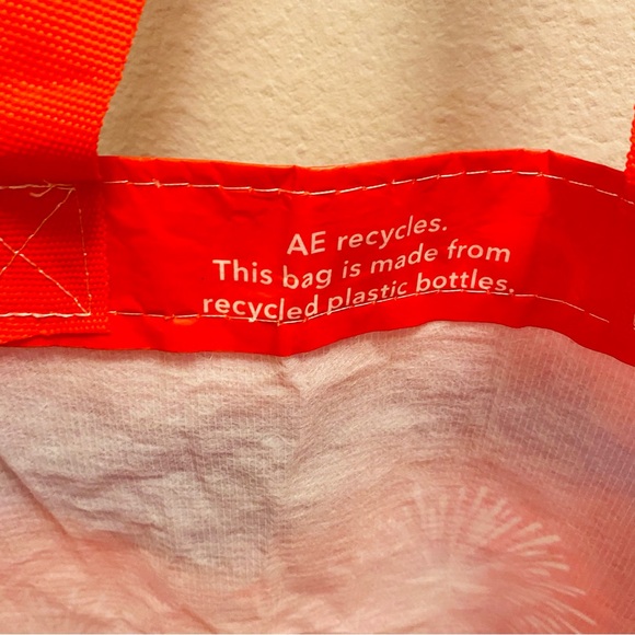 ⭐️ AMERICAN EAGLE X DISNEY LARGE REUSABLE SHOPPING TOTE - Picture 9 of 9